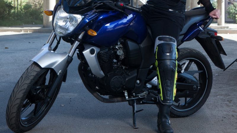 バイクの膝プロテクターのおすすめは断然サポータータイプ！ | バイクサップ